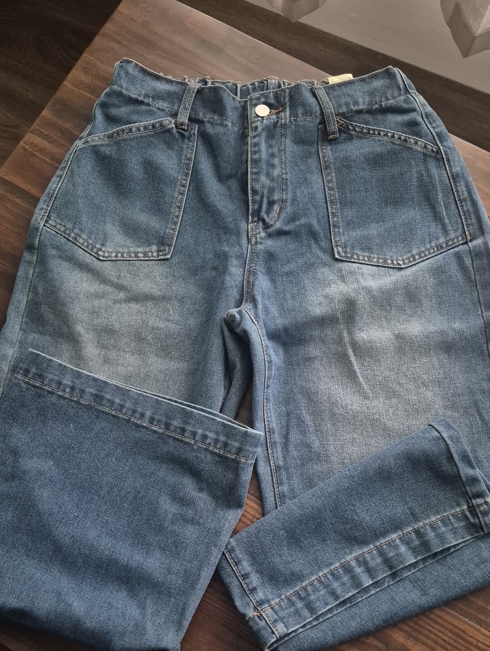 NWOT Wide Leg Jeans Size Medium